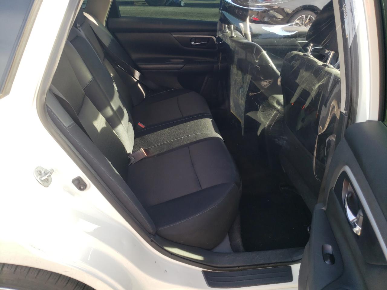 Photo 6 from auction – 2017 NISSAN ALTIMA 2.5 with VIN 1N4AL3AP9HC216633