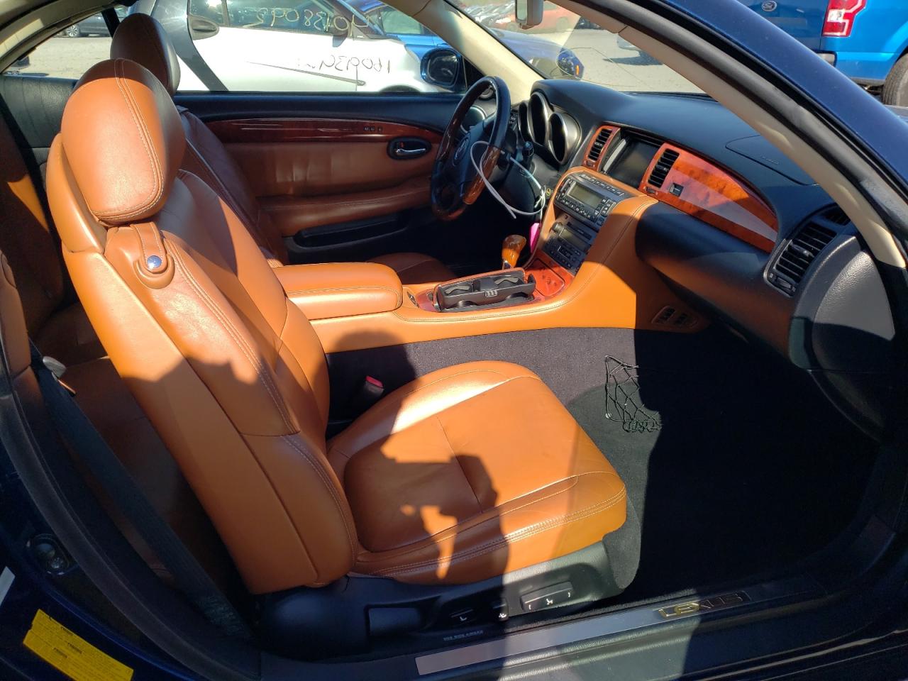 Photo 5 from auction – 2002 LEXUS SC 430 with VIN JTHFN48Y220021348