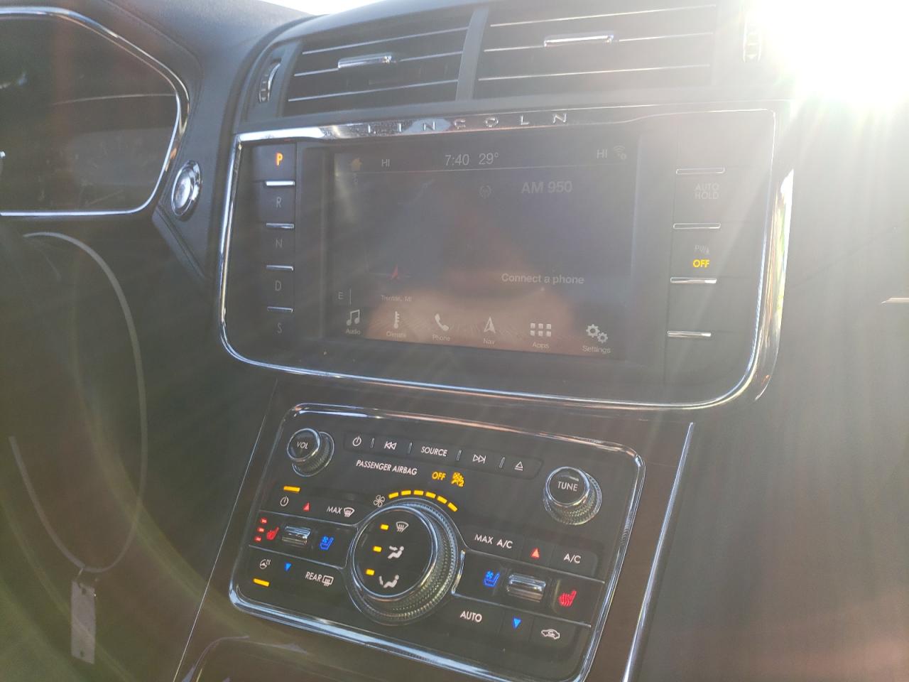Photo 9 from auction – 2018 LINCOLN CONTINENTA with VIN 1LN6L9NP6J5605765
