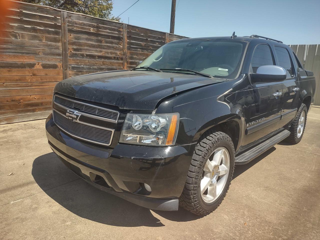Photo 2 from auction – 2007 CHEVROLET AVALANCHE with VIN 3GNFK123X7G270898