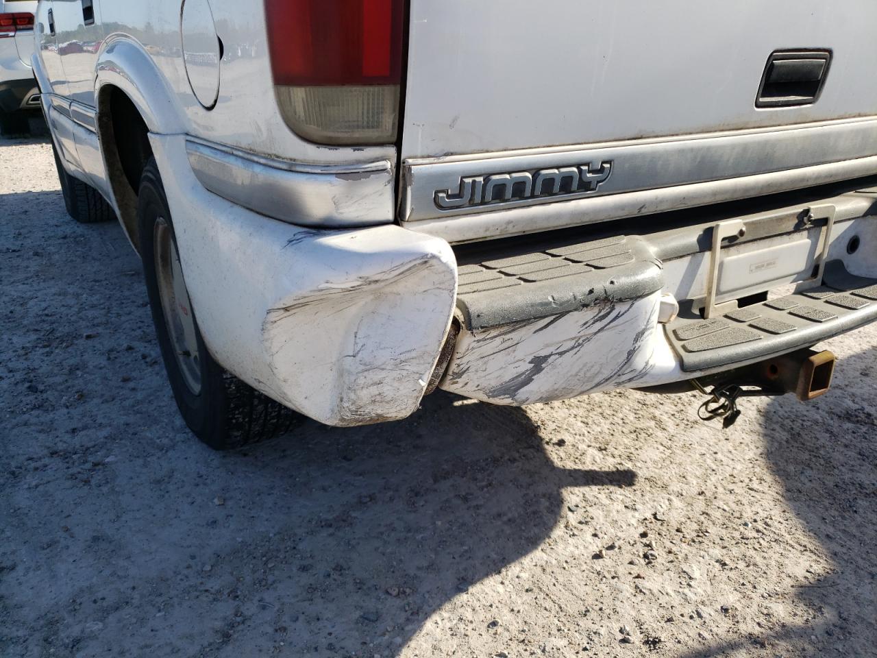 Photo 9 from auction – 2000 GMC JIMMY with VIN 1GKCS13W1Y2136896