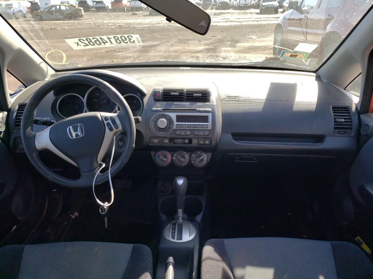 Photo 9 from auction – 2007 HONDA FIT with VIN JHMGD38697S063382
