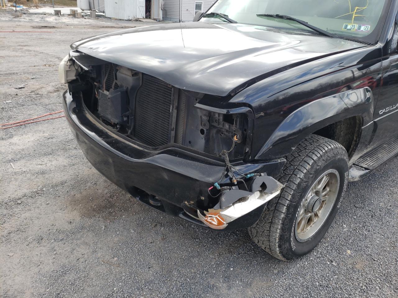Photo 9 from auction – 2000 CADILLAC ESCALADE L with VIN 1GYEK63R6YR200637