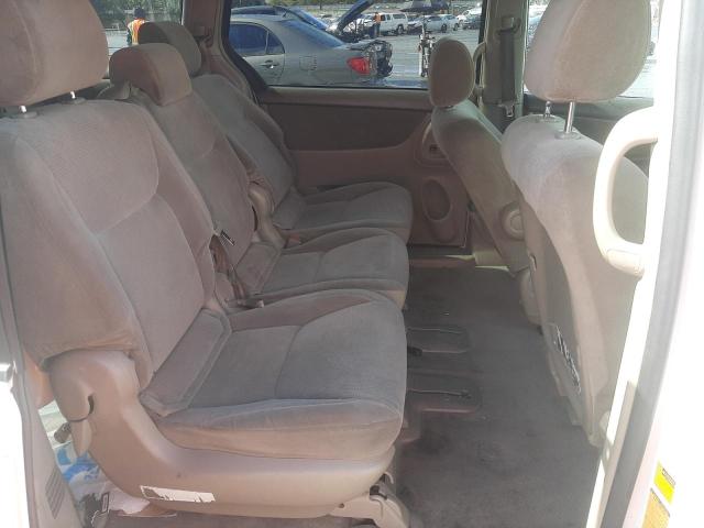 Photo 6 from auction – 2004 TOYOTA SIENNA CE with VIN 5TDZA23C24S205909
