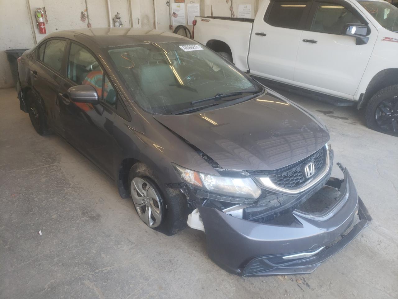Photo 1 from auction – 2015 HONDA CIVIC LX with VIN 19XFB2F55FE083850