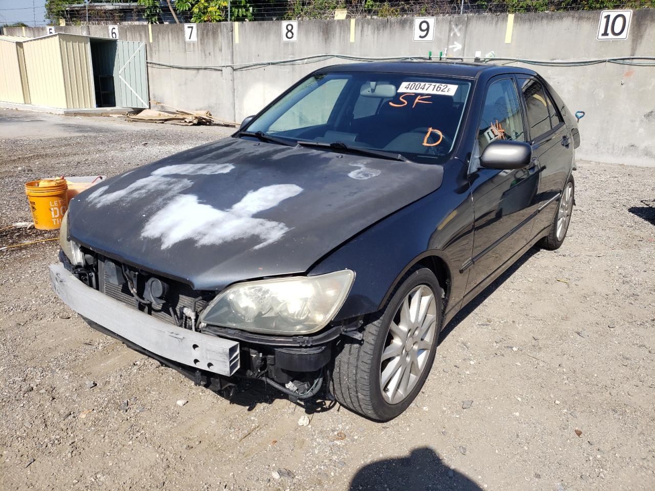 Photo 2 from auction – 2003 LEXUS IS 300 with VIN JTHBD192730072551