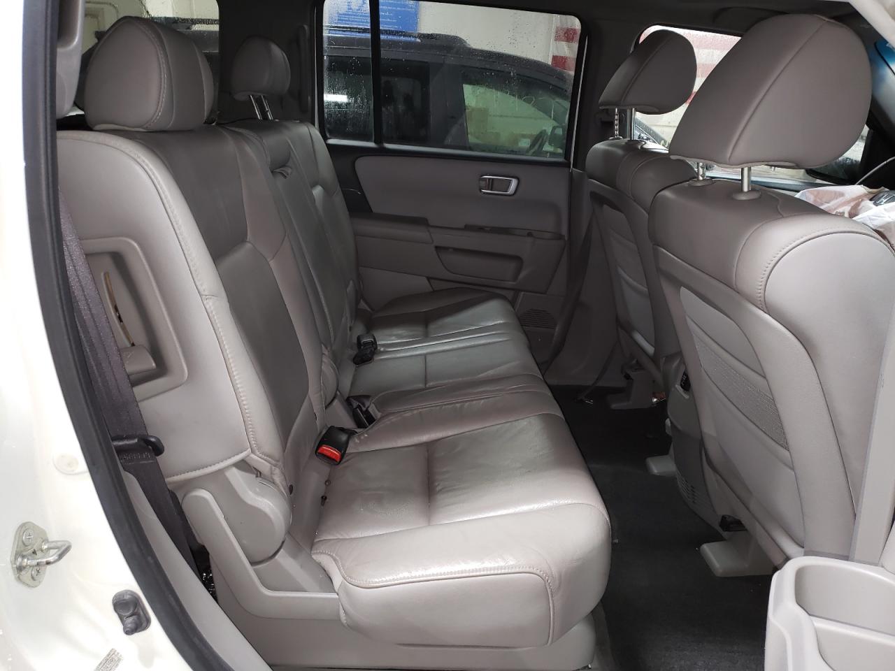 Photo 6 from auction – 2011 HONDA PILOT EXL with VIN 5FNYF4H55BB043990