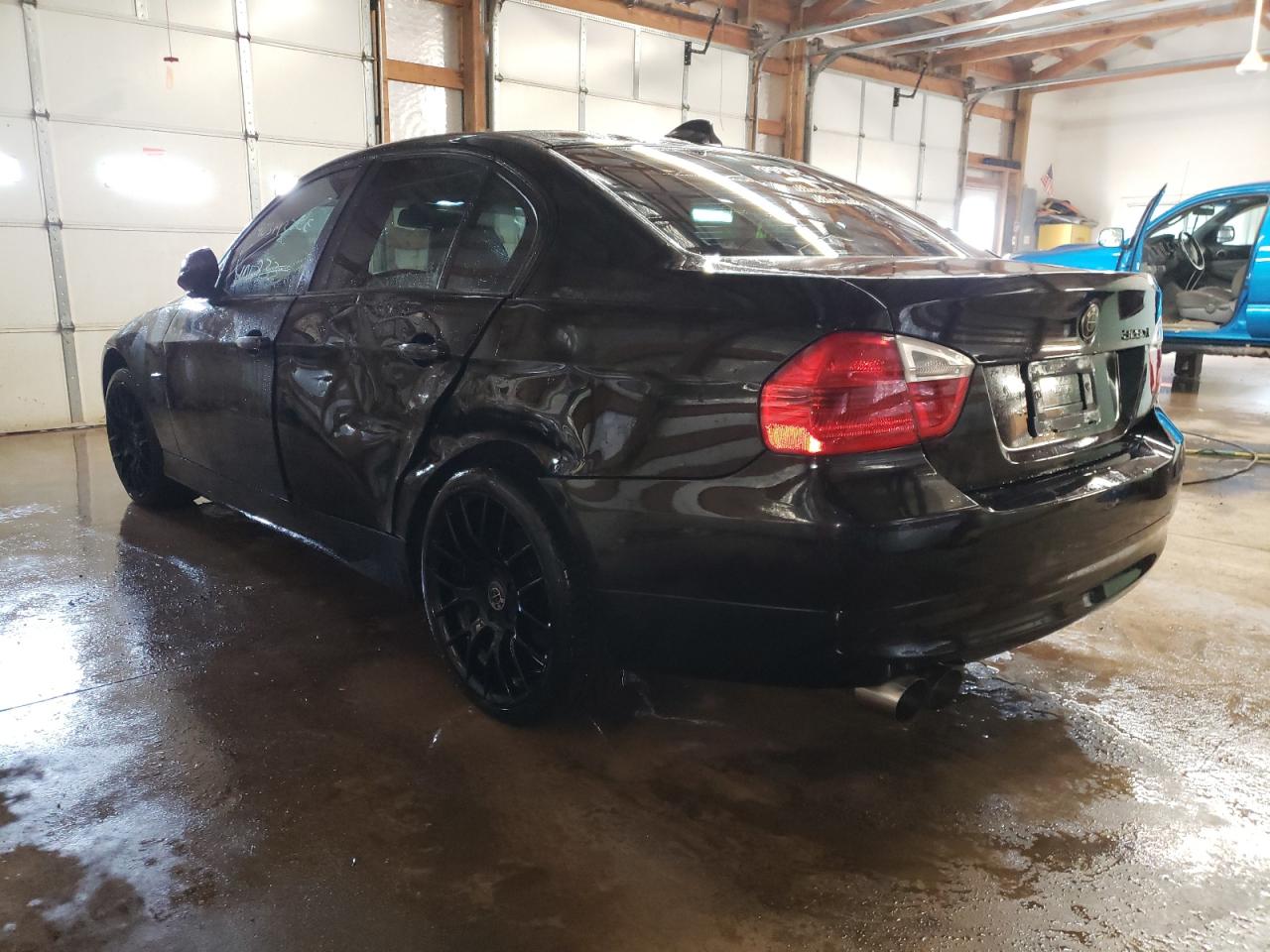 Photo 3 from auction – 2008 BMW 328 XI with VIN WBAVC93558K042038