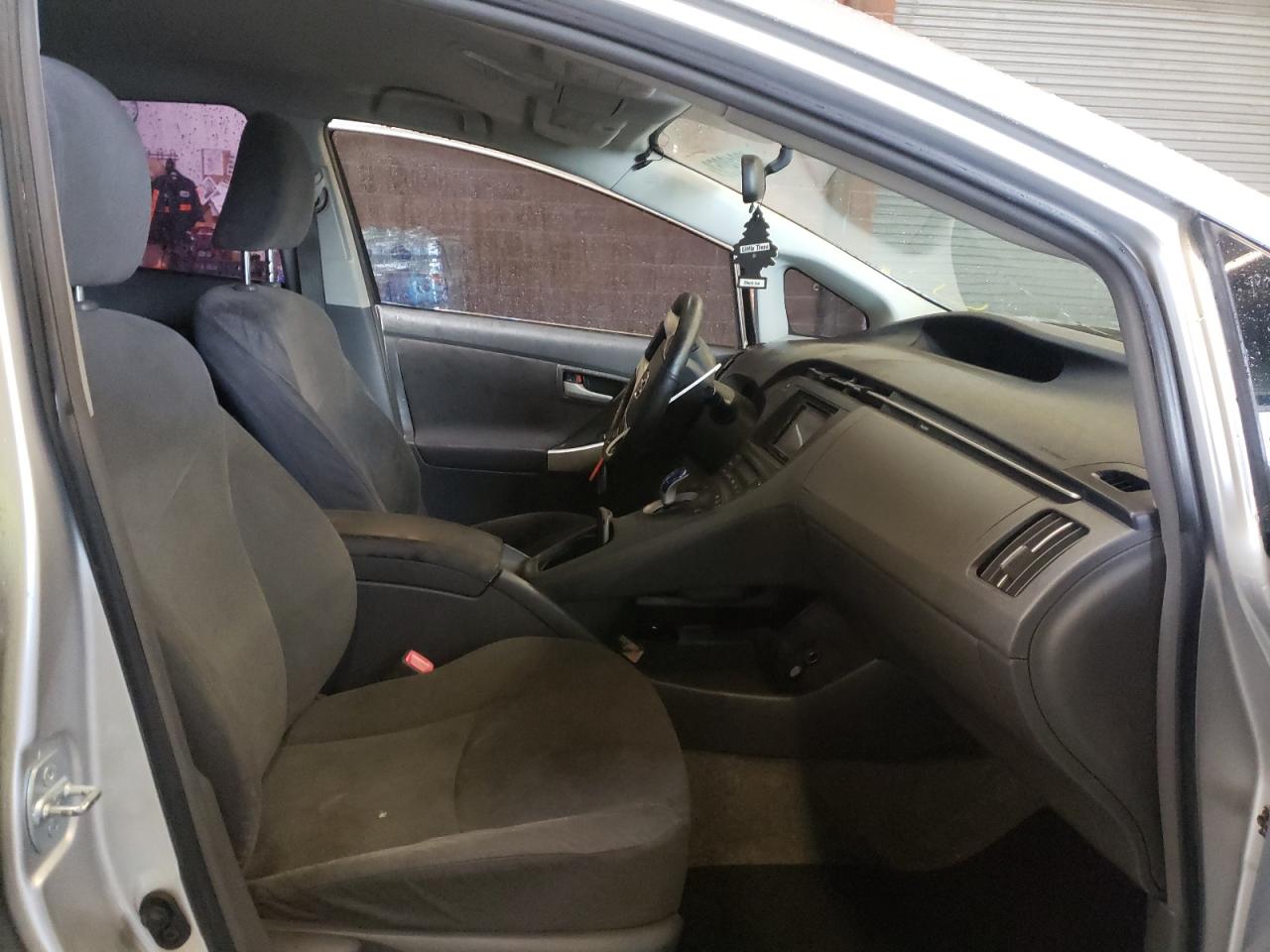 صورة رقم 5 من المزاد - 2010 TOYOTA PRIUS مع VIN JTDKN3DU8A1288435