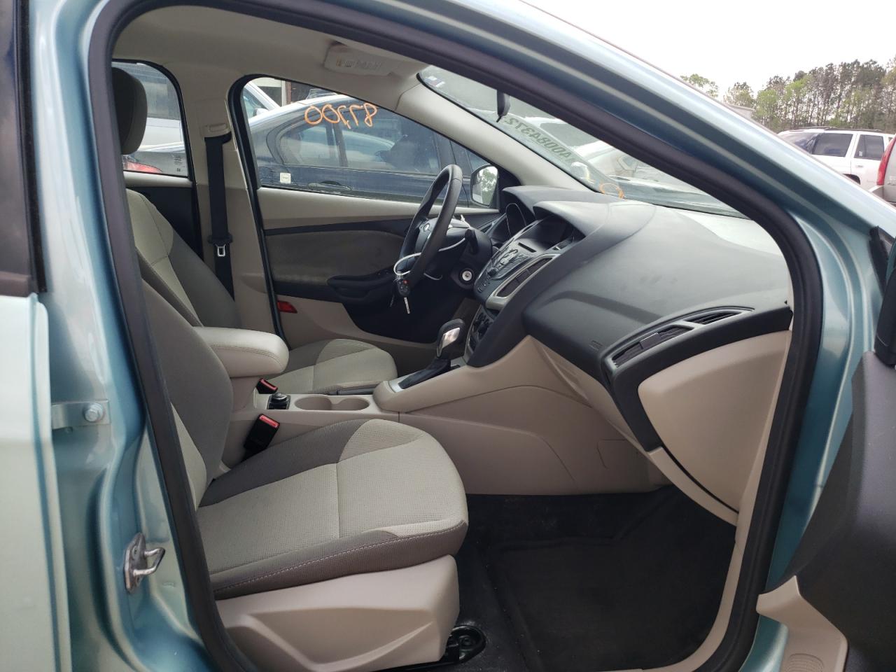 Photo 5 from auction – 2012 FORD FOCUS SE with VIN 1FAHP3F21CL336239