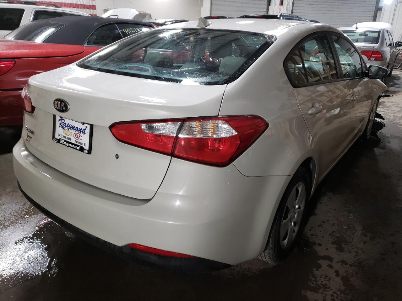 Photo 4 from auction – 2015 KIA FORTE LX with VIN KNAFK4A63F5364081