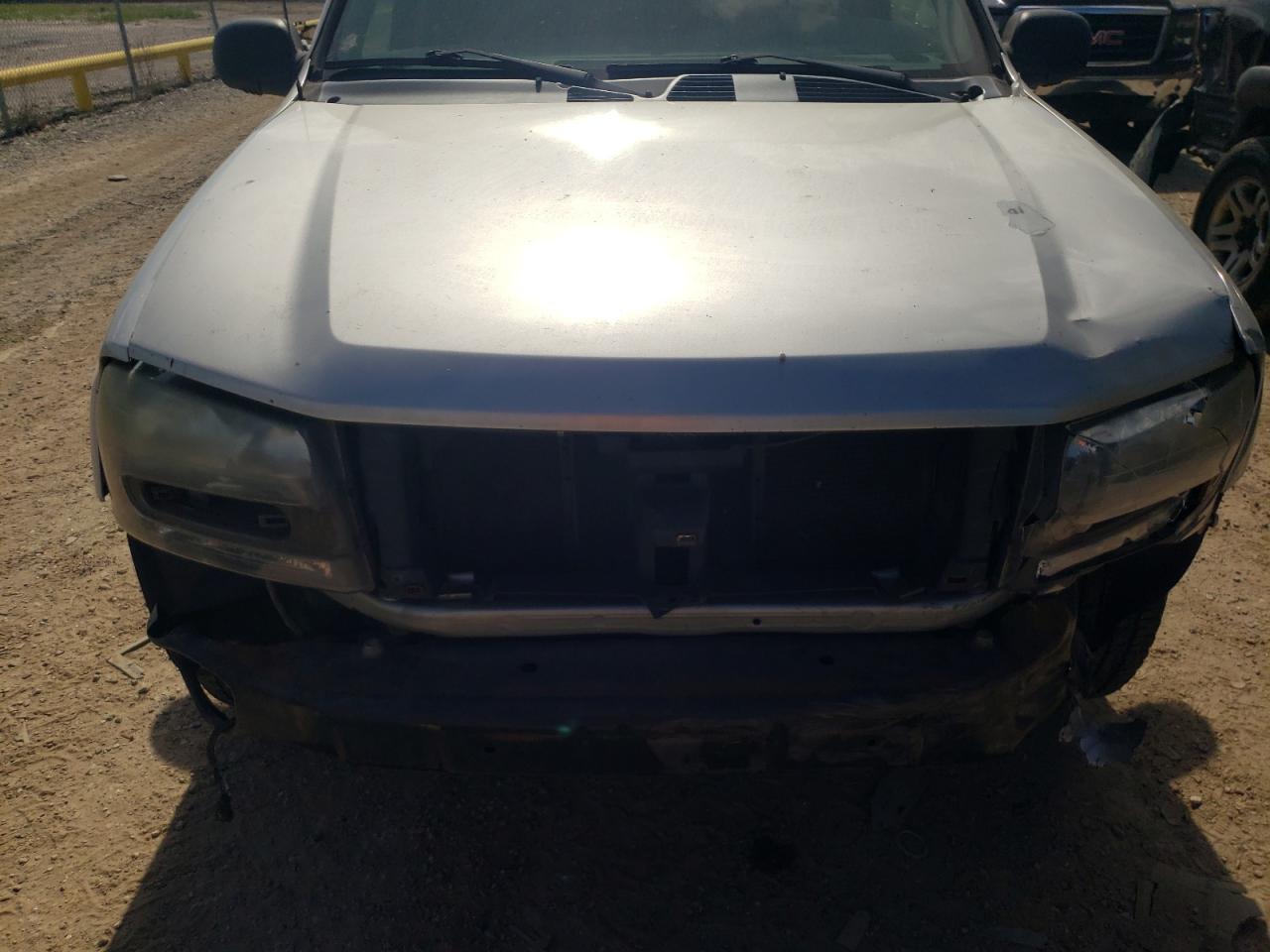 Photo 9 from auction – 2004 CHEVROLET TRAILBLAZE with VIN 1GNES16S246229997