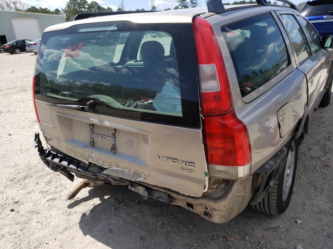 Photo 9 from auction – 2001 VOLVO V70 XC with VIN YV1SZ58D211038029