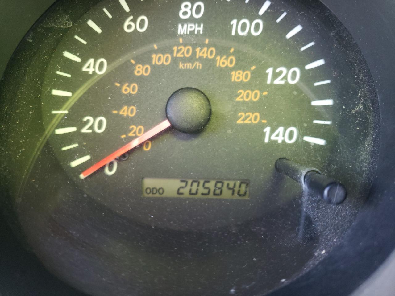Photo 8 from auction – 2004 TOYOTA HIGHLANDER with VIN JTEDP21A840010373