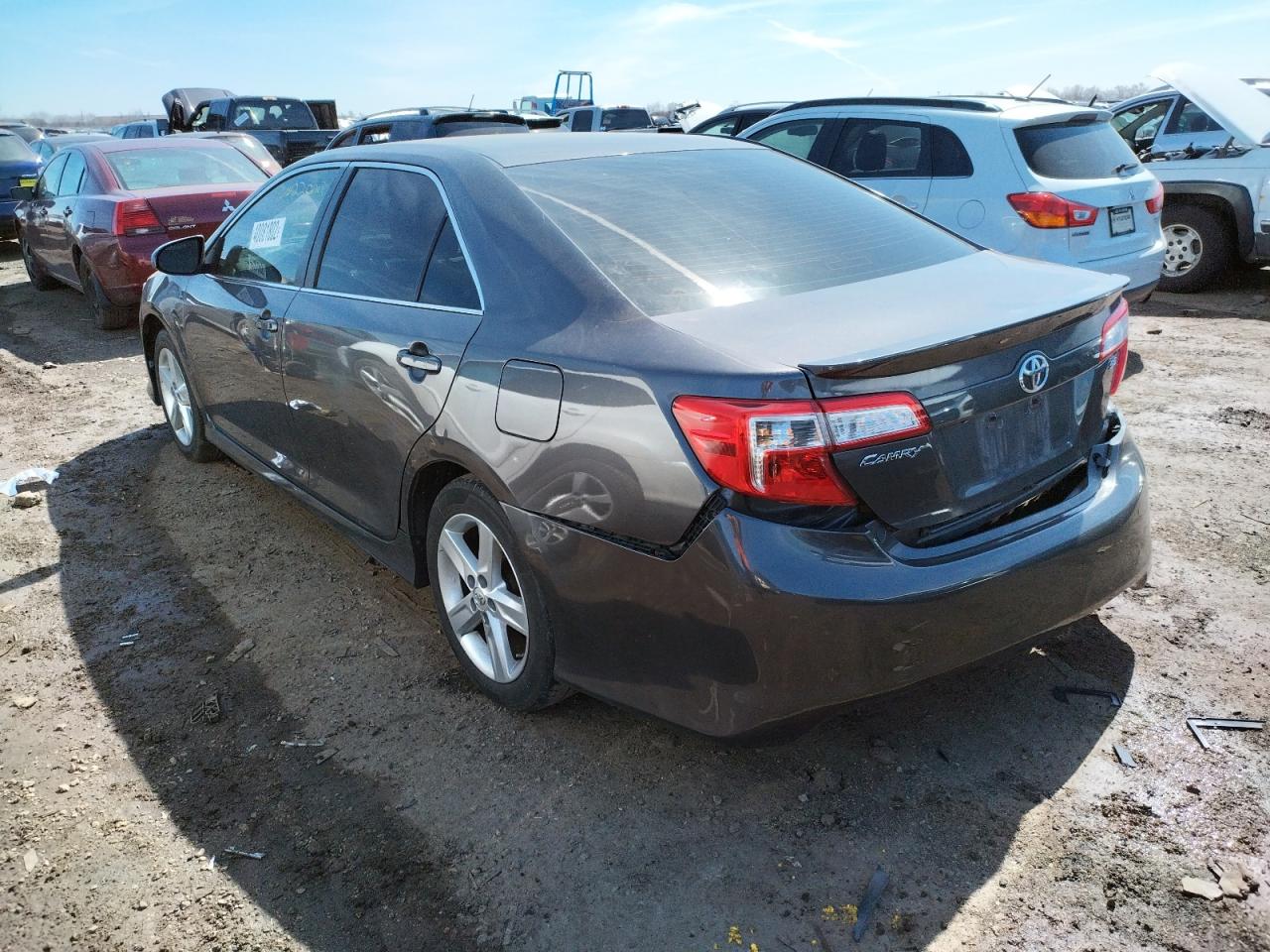 Photo 3 from auction – 2014 TOYOTA CAMRY L with VIN 4T1BF1FK2EU363496