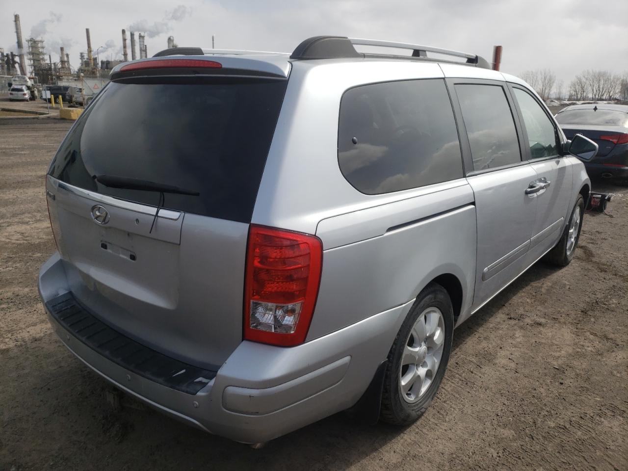Zdjęcie 4 z aukcji – 2007 HYUNDAI ENTOURAGE z VIN KNDMC233776021168