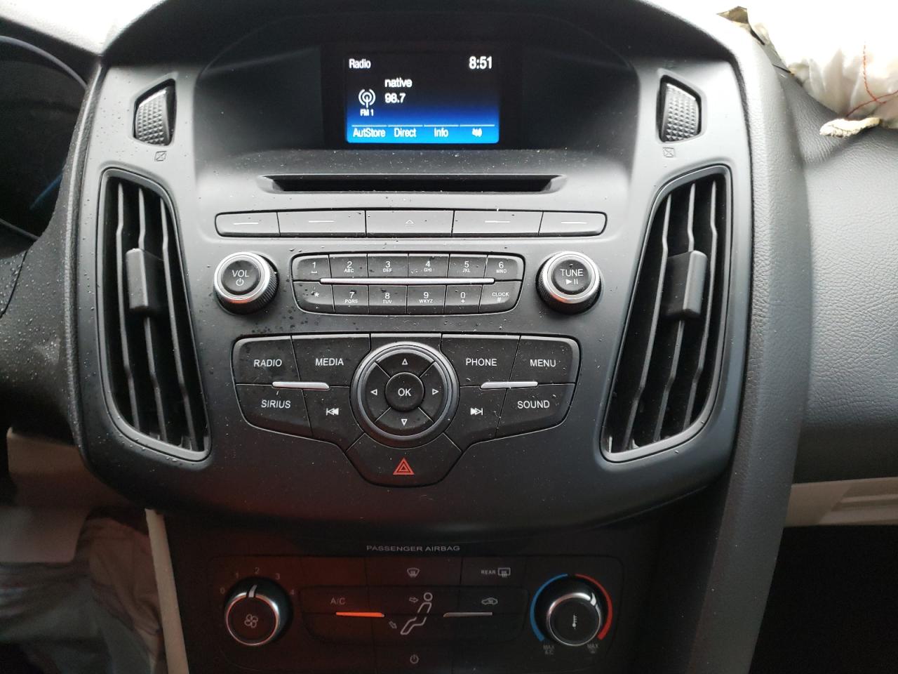 Photo 9 from auction – 2015 FORD FOCUS SE with VIN 1FADP3F26FL378408