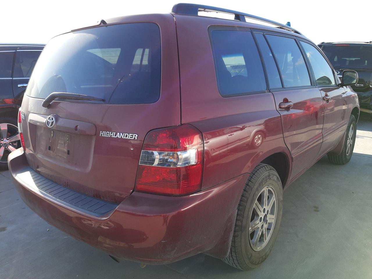 Photo 4 from auction – 2005 TOYOTA HIGHLANDER with VIN JTEDD21A950120505