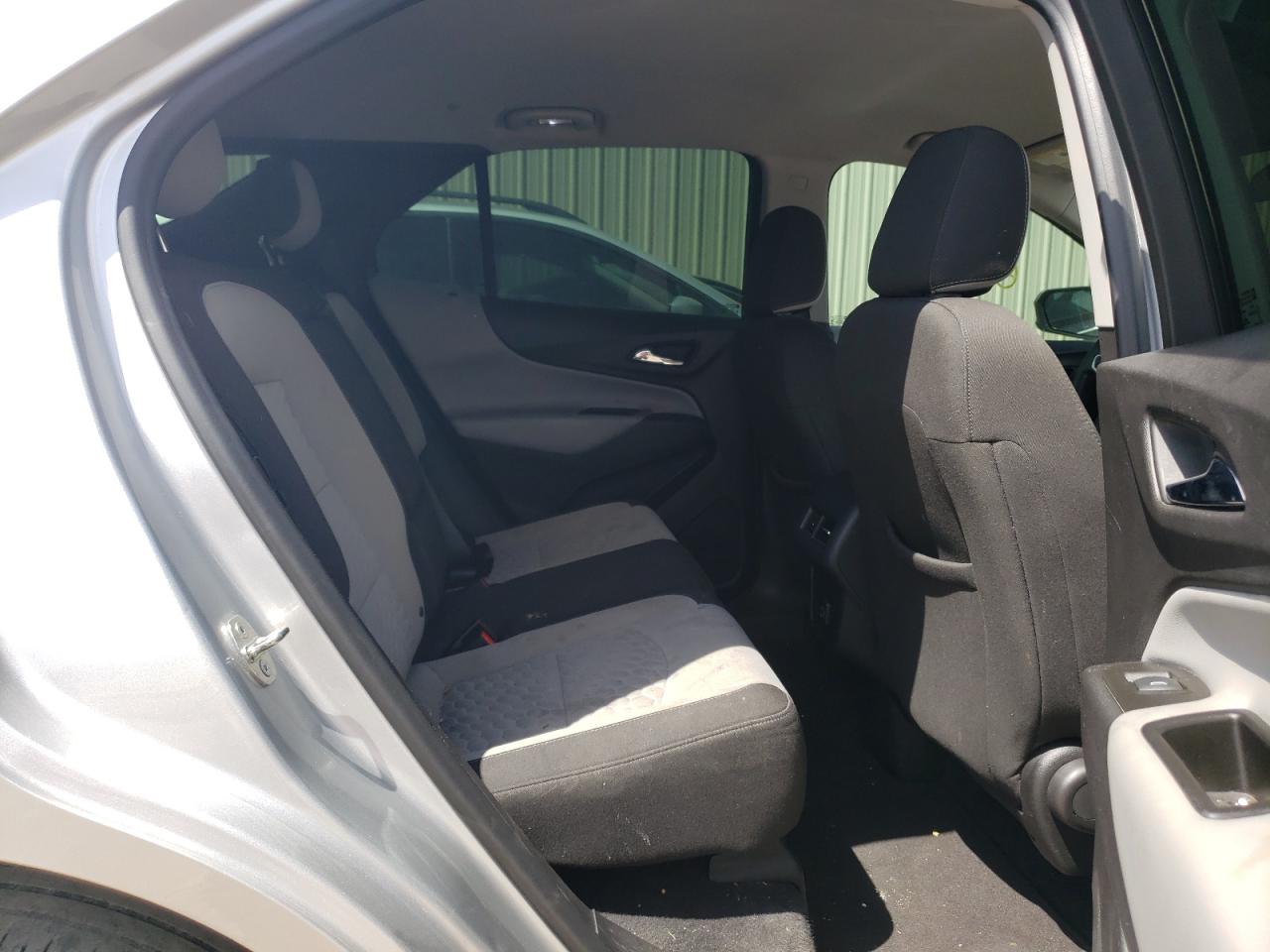 Photo 6 from auction – 2019 CHEVROLET EQUINOX LS with VIN 3GNAXHEV3KS588353