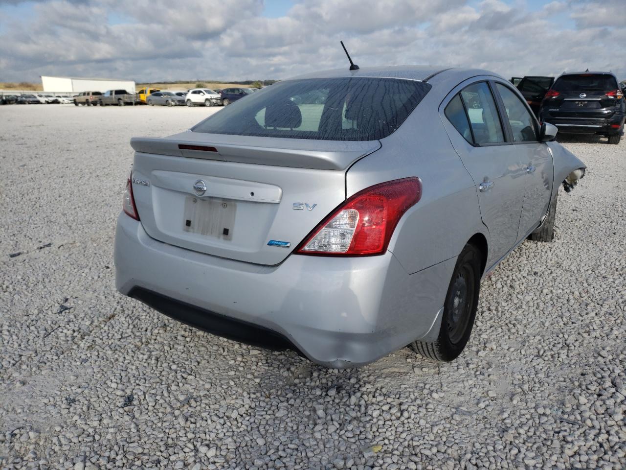 Photo 4 from auction – 2016 NISSAN VERSA S with VIN 3N1CN7APXGL866324