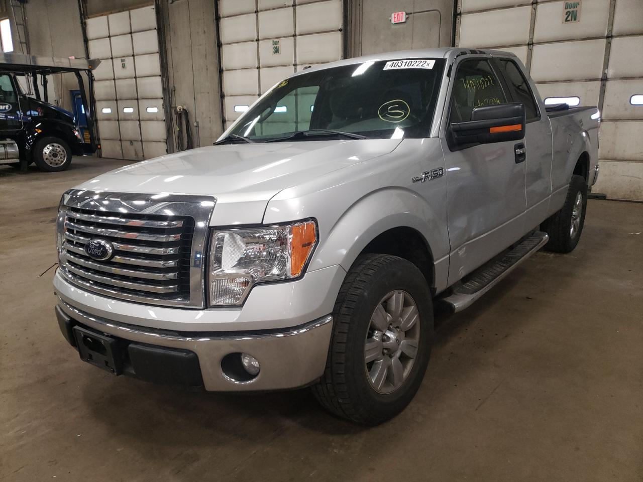 Photo 2 from auction – 2012 FORD F150 SUPER with VIN 1FTFX1CF9CFB64618