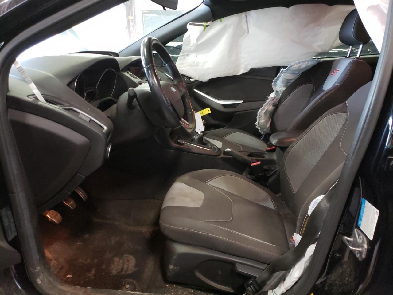Photo 5 from auction – 2017 FORD FOCUS ST with VIN 1FADP3L93HL314377