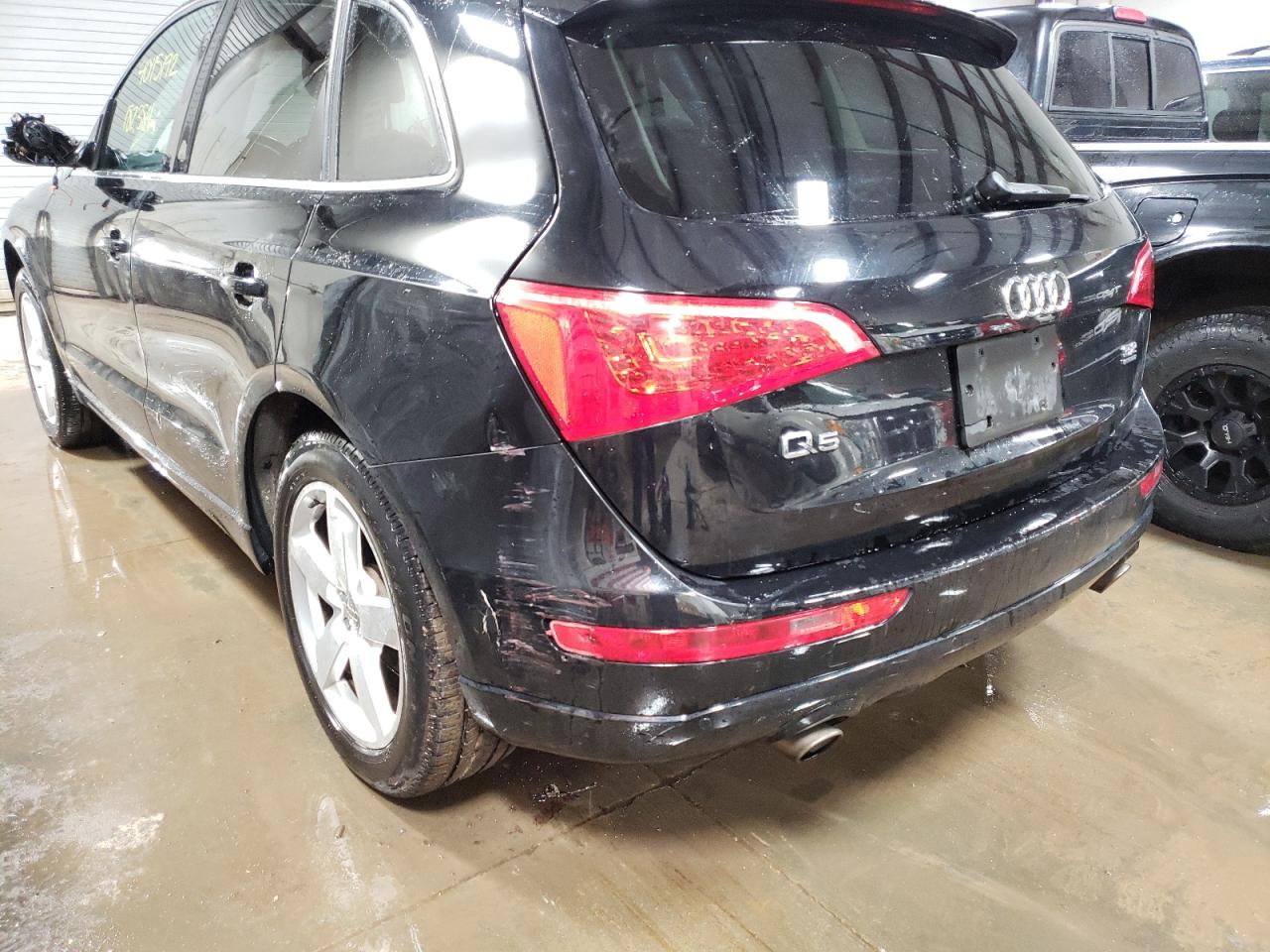 Photo 9 from auction – 2010 AUDI Q5 PREMIUM with VIN WA1LKAFP6AA057665