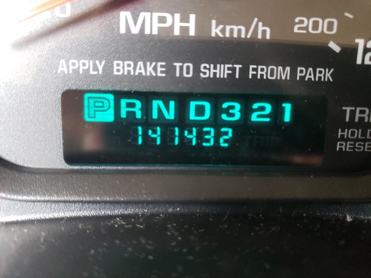 Photo 8 from auction – 2002 CHEVROLET IMPALA with VIN 2G1WF52E029311735