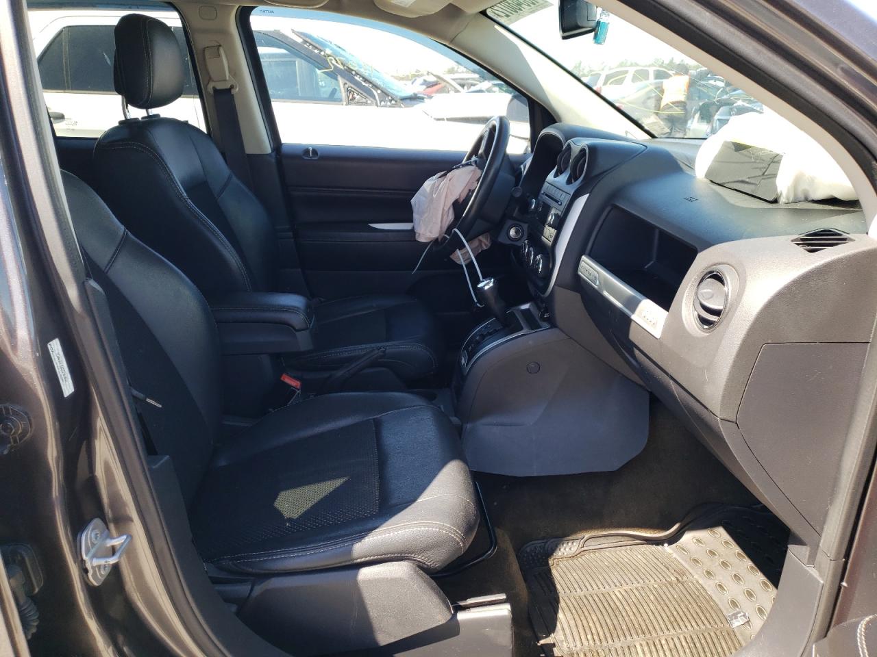 Photo 5 from auction – 2016 JEEP COMPASS LA with VIN 1C4NJDEB6GD781694
