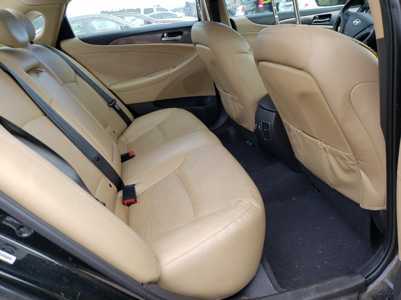 Photo 6 from auction – 2013 HYUNDAI SONATA HYB with VIN KMHEC4A41DA100500