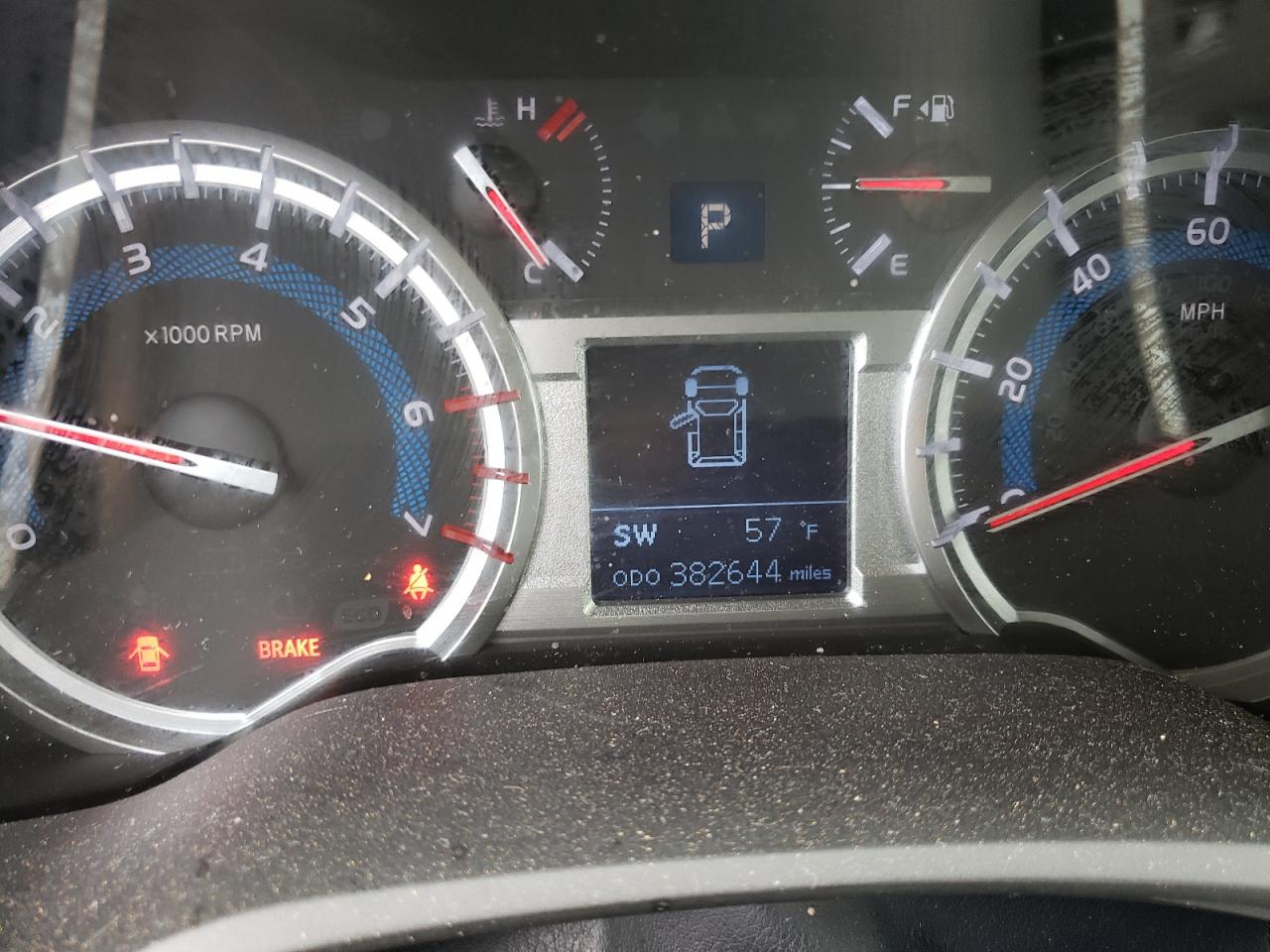 Photo 8 from auction – 2017 TOYOTA 4RUNNER SR with VIN JTEBU5JR8H5427881