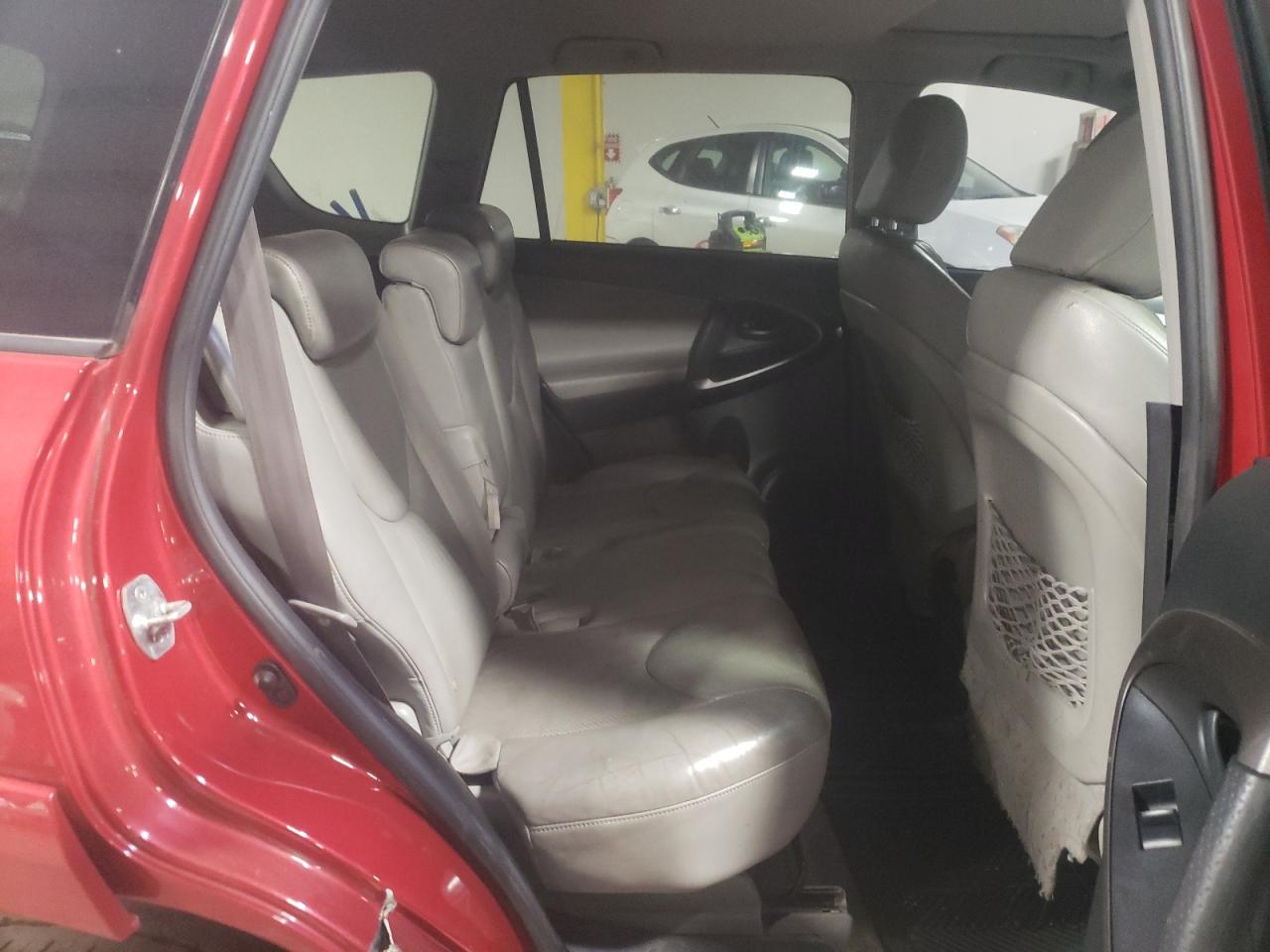 Photo 6 from auction – 2010 TOYOTA RAV4 LIMIT with VIN JTMDK4DV0AD010854