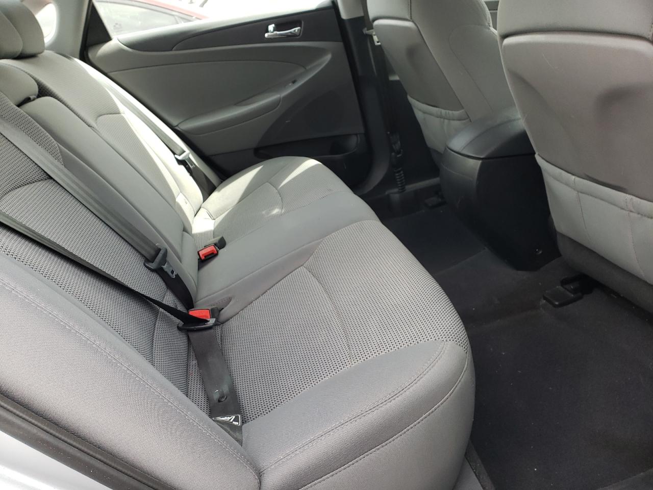 Photo 6 from auction – 2014 HYUNDAI SONATA GLS with VIN 5NPEB4ACXEH871935