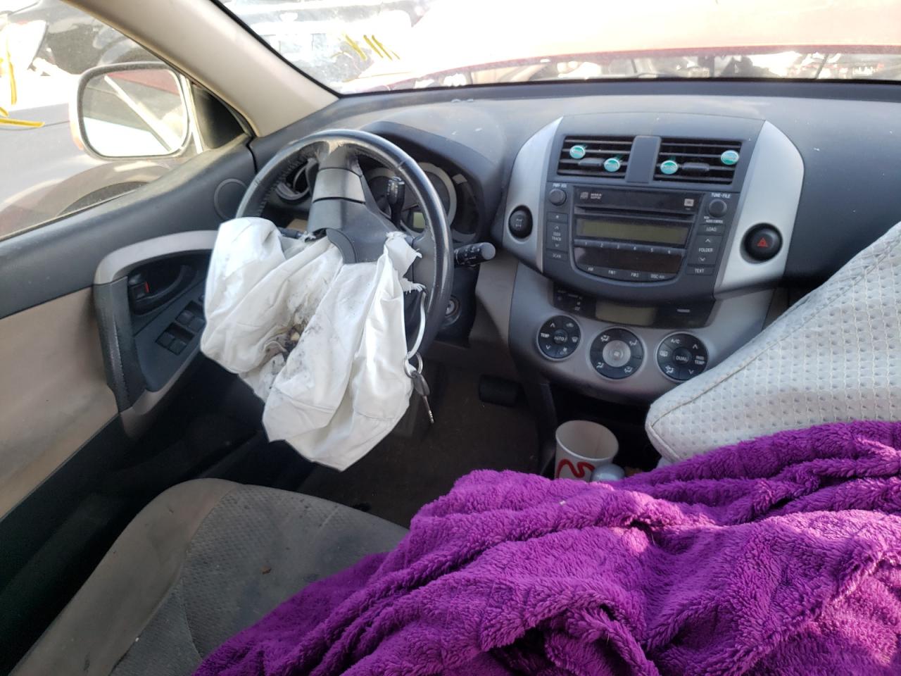 Photo 9 from auction – 2006 TOYOTA RAV4 LIMIT with VIN JTMBD31V465032583