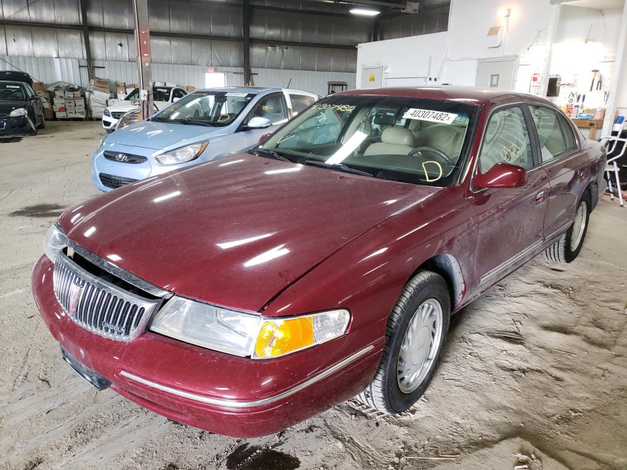 Photo 2 from auction – 1997 LINCOLN CONTINENTA with VIN 1LNLM97V8VY698269