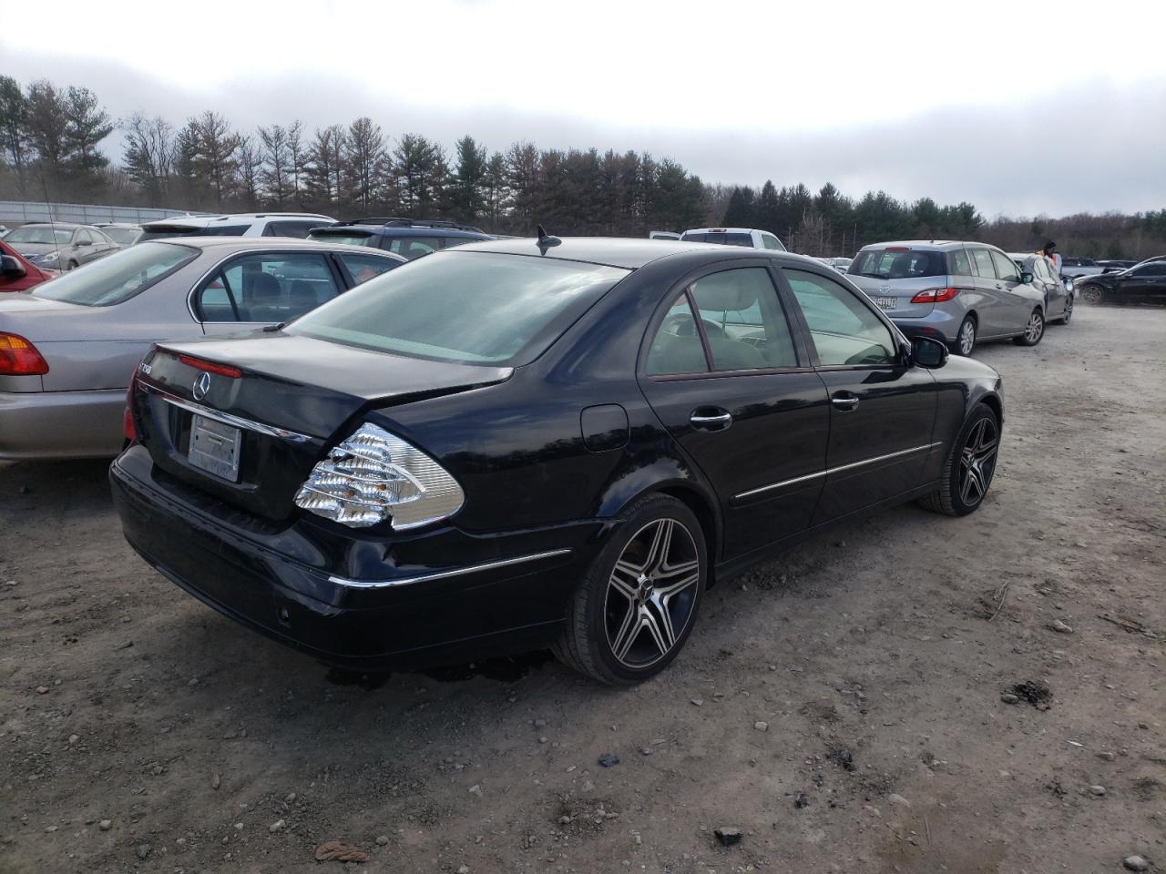 Photo 4 from auction – 2007 MERCEDES-BENZ E 350 with VIN WDBUF56X07B148213