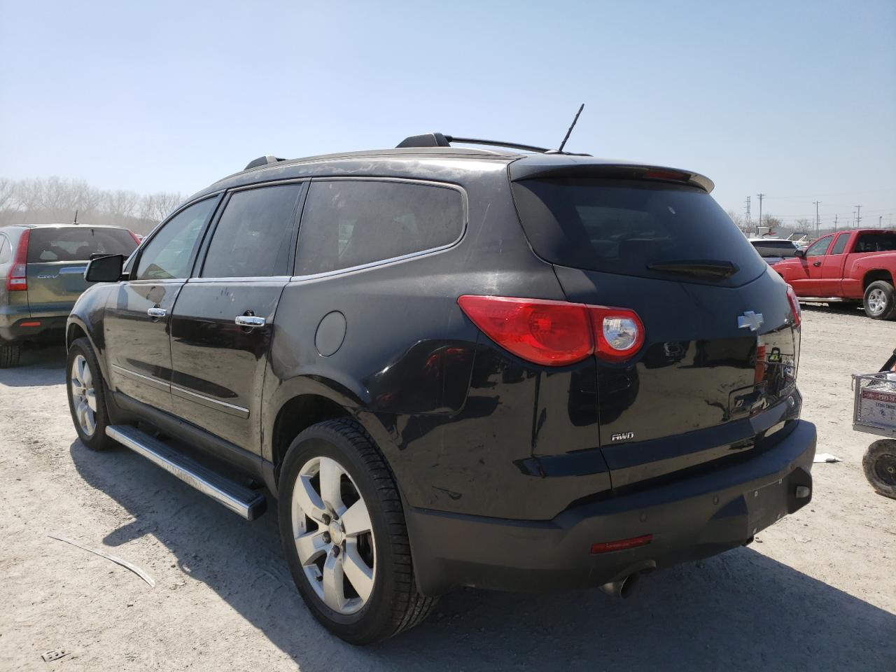 Photo 3 from auction – 2011 CHEVROLET TRAVERSE L with VIN 1GNKVLED9BJ196886