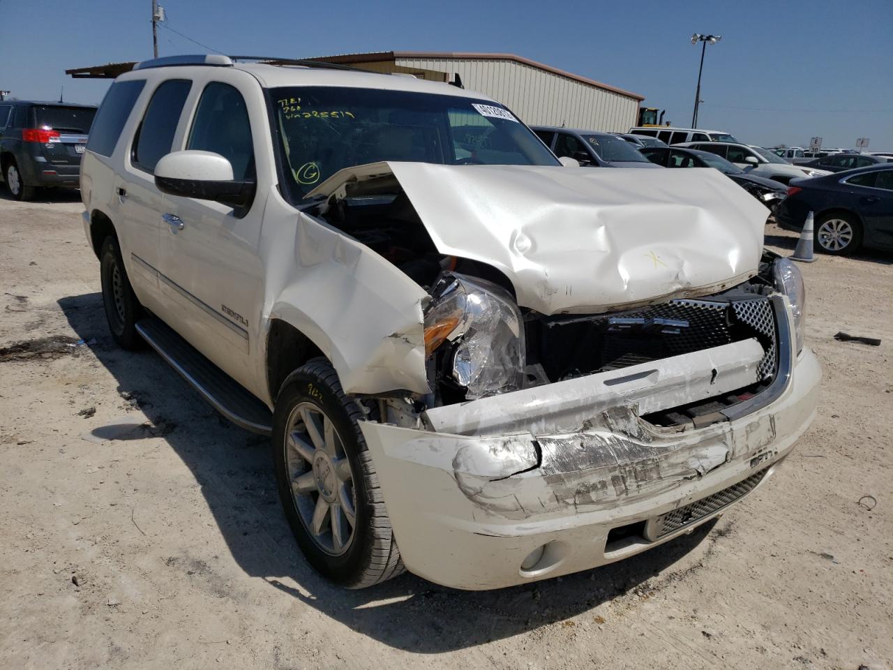 GMC YUKON DENA 2010 with VIN 1GKUCEEFXAR285519 - Photo from auction