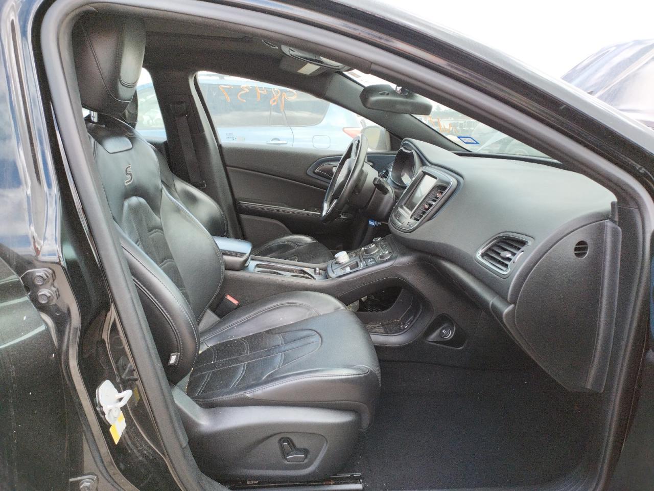 Photo 5 from auction – 2015 CHRYSLER 200 S with VIN 1C3CCCBG3FN615089