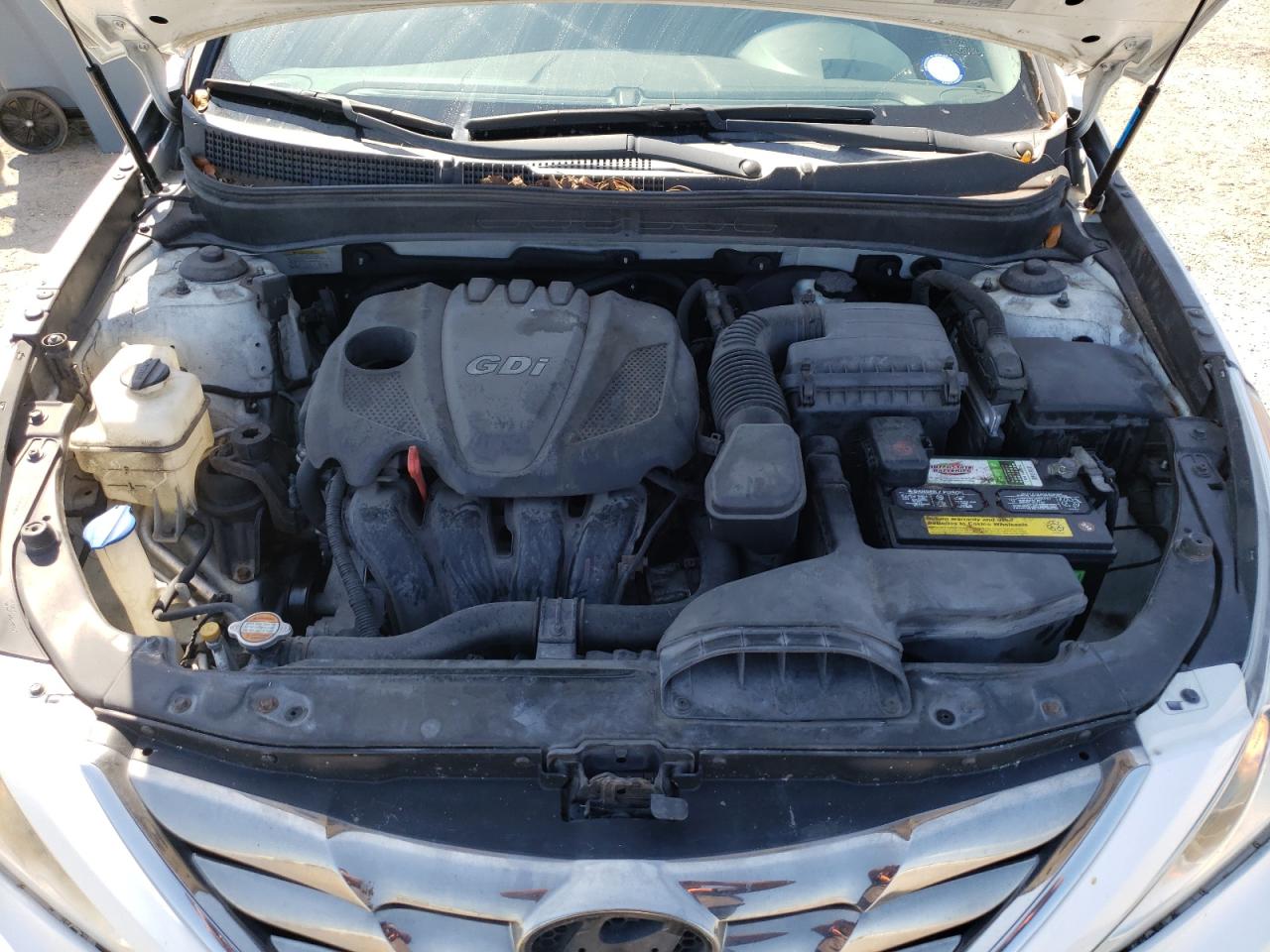 Photo 7 from auction – 2011 HYUNDAI SONATA SE with VIN 5NPEC4AC1BH130548