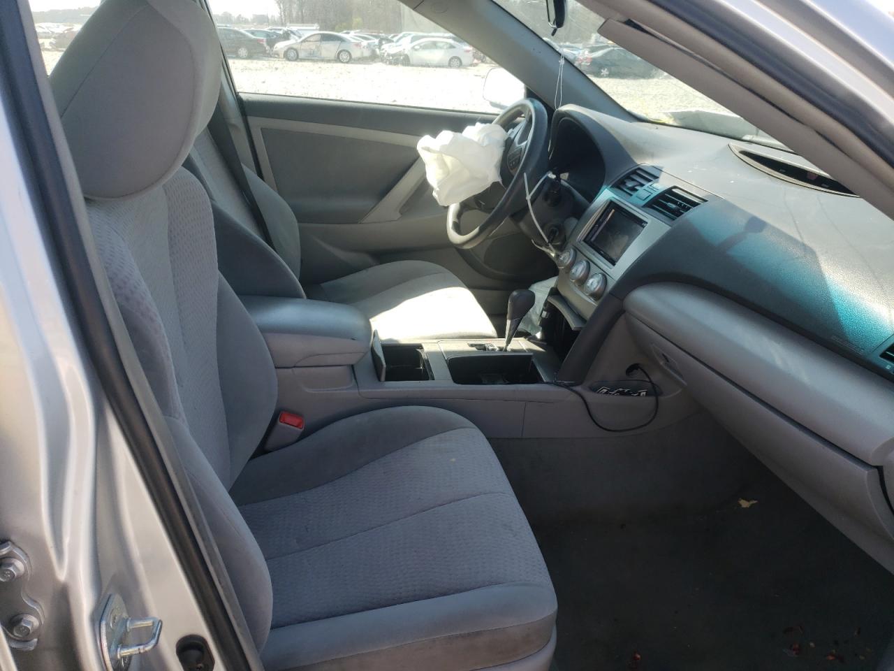 Photo 5 from auction – 2011 TOYOTA CAMRY BASE with VIN 4T4BF3EK1BR170433