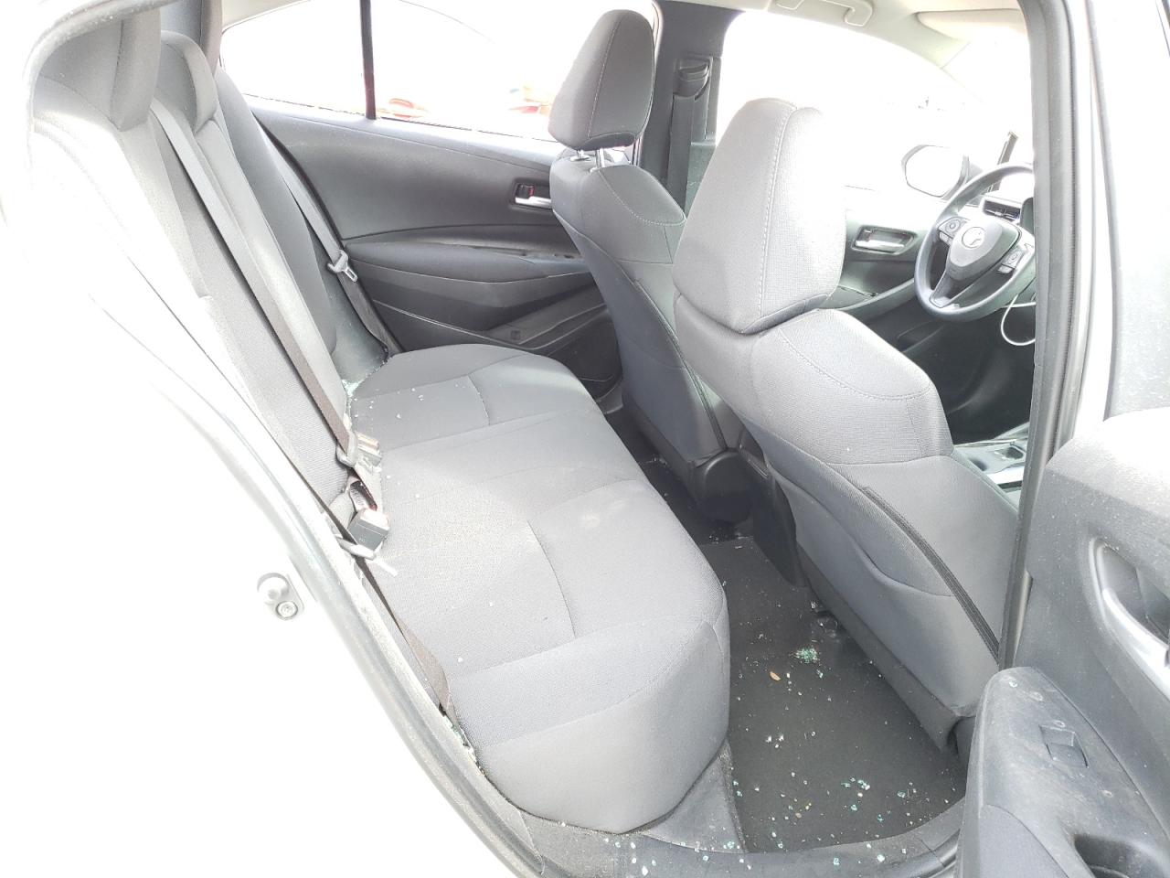 Photo 6 from auction – 2020 TOYOTA COROLLA LE with VIN 5YFEPRAE8LP109803