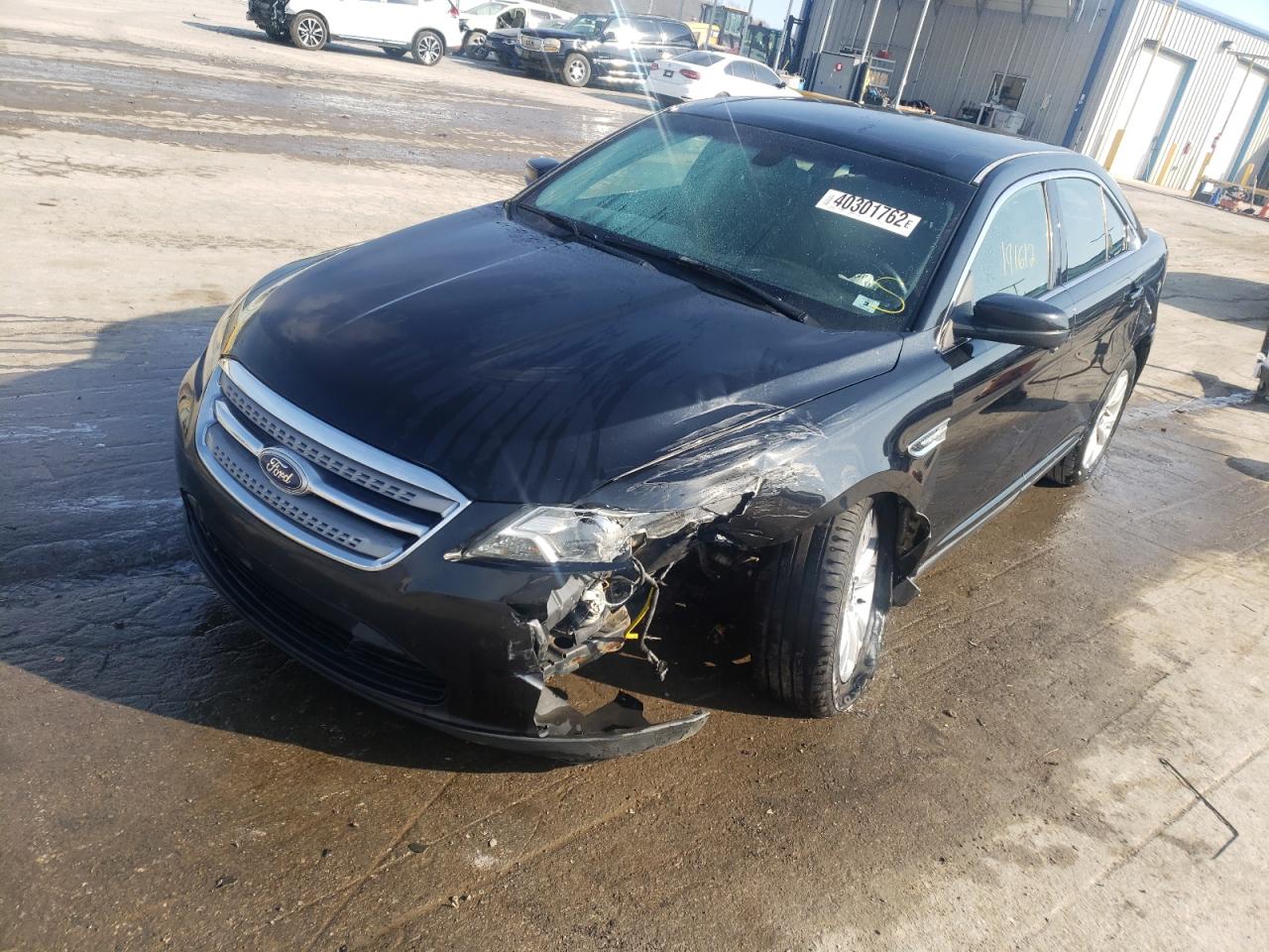 Photo 2 from auction – 2010 FORD TAURUS SEL with VIN 1FAHP2EW5AG169078