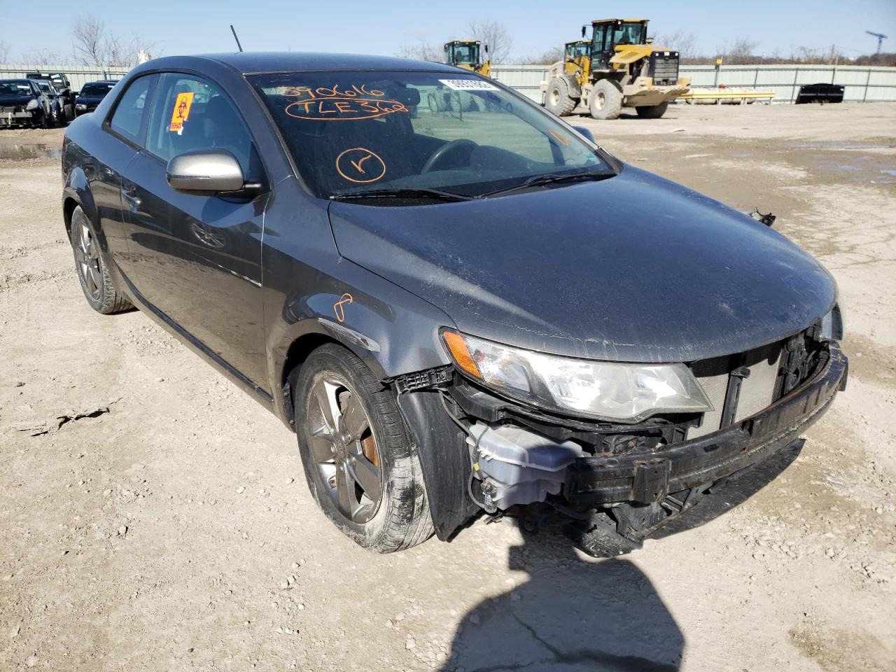 KIA FORTE EX 2011 with VIN KNAFU6A27B5390616 - Photo from auction
