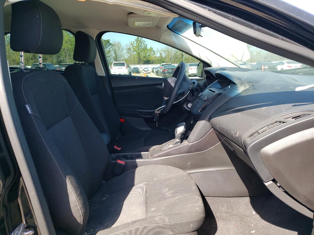 Photo 5 from auction – 2015 FORD FOCUS SE with VIN 1FADP3F2XFL363426