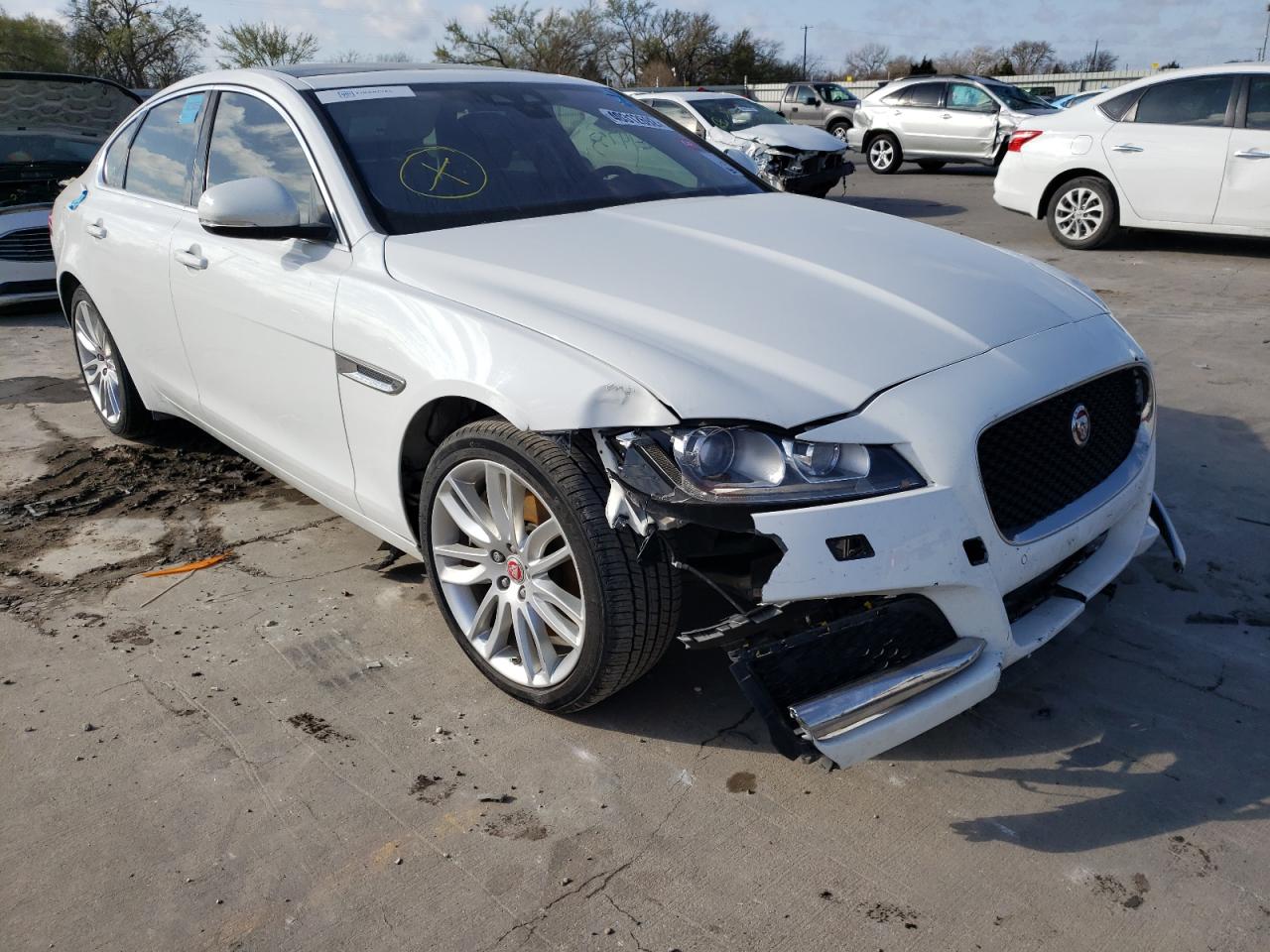 JAGUAR XF PRESTIG 2017 with VIN SAJBE4BV9HCY30398 - Photo from auction