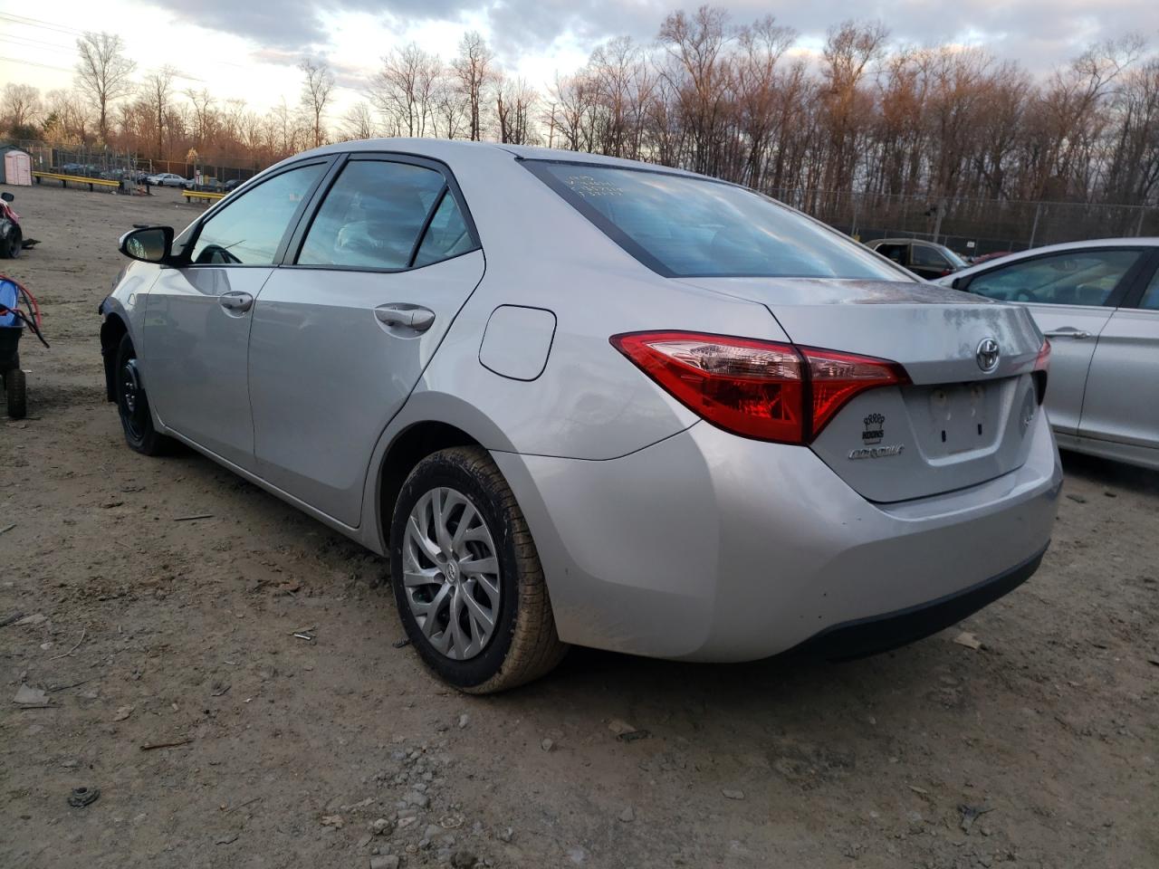 Photo 3 from auction – 2017 TOYOTA COROLLA L with VIN 2T1BURHE2HC826741