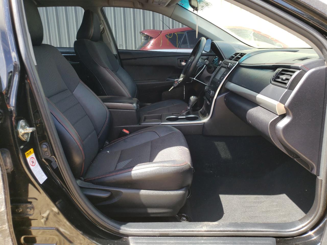 Photo 5 from auction – 2016 TOYOTA CAMRY LE with VIN 4T1BF1FK8GU231264