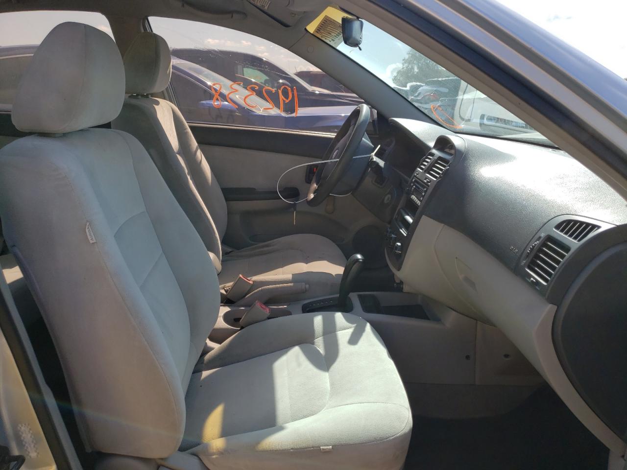 Photo 5 from auction – 2004 KIA SPECTRA LX with VIN KNAFE121X45016641