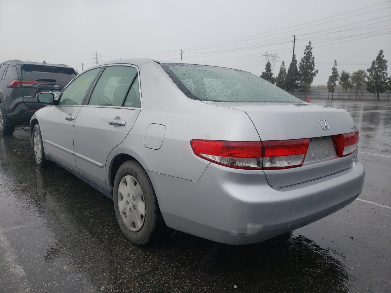 Photo 3 from auction – 2003 HONDA ACCORD LX with VIN JHMCM56333C013844